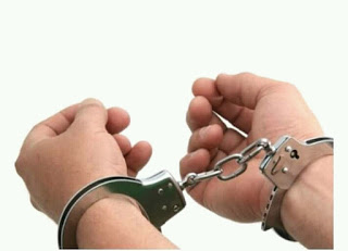 डिजेल चाेरि गरे काे रङ्गेहात फेला परेपछि नेपाल आयल निगम का गण्डकी डिपाे का प्रमुख लाई पक्राउ पुर्जी जारि