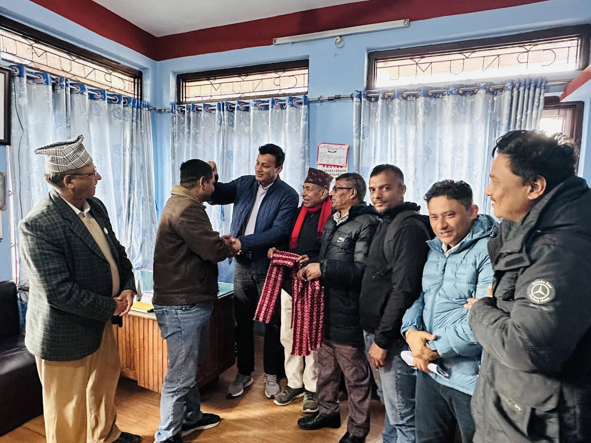 प्रचण्डको छेपारे प्रवृतिका कारण दिक्क भएका वाइसियलका नेता एमाले प्रवेश
