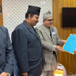स्वास्थ्यकर्मीको तलब र भत्ता सुधारमा ध्यान दिन समितिको सिफारिस : चिकित्सकको तलब १ देखि २.५ लाखसम्म